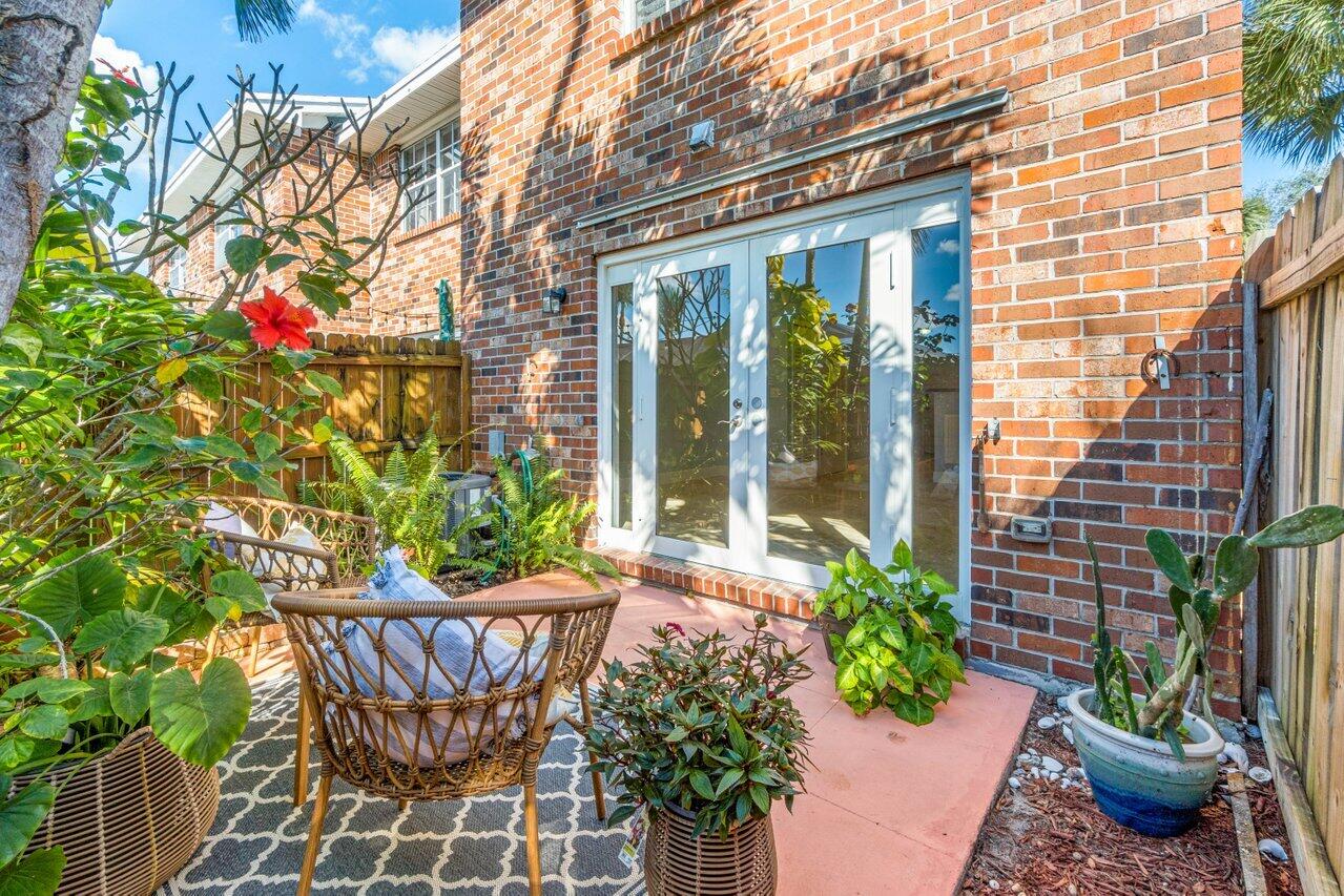 409 North Cypress Dr Unit 6  