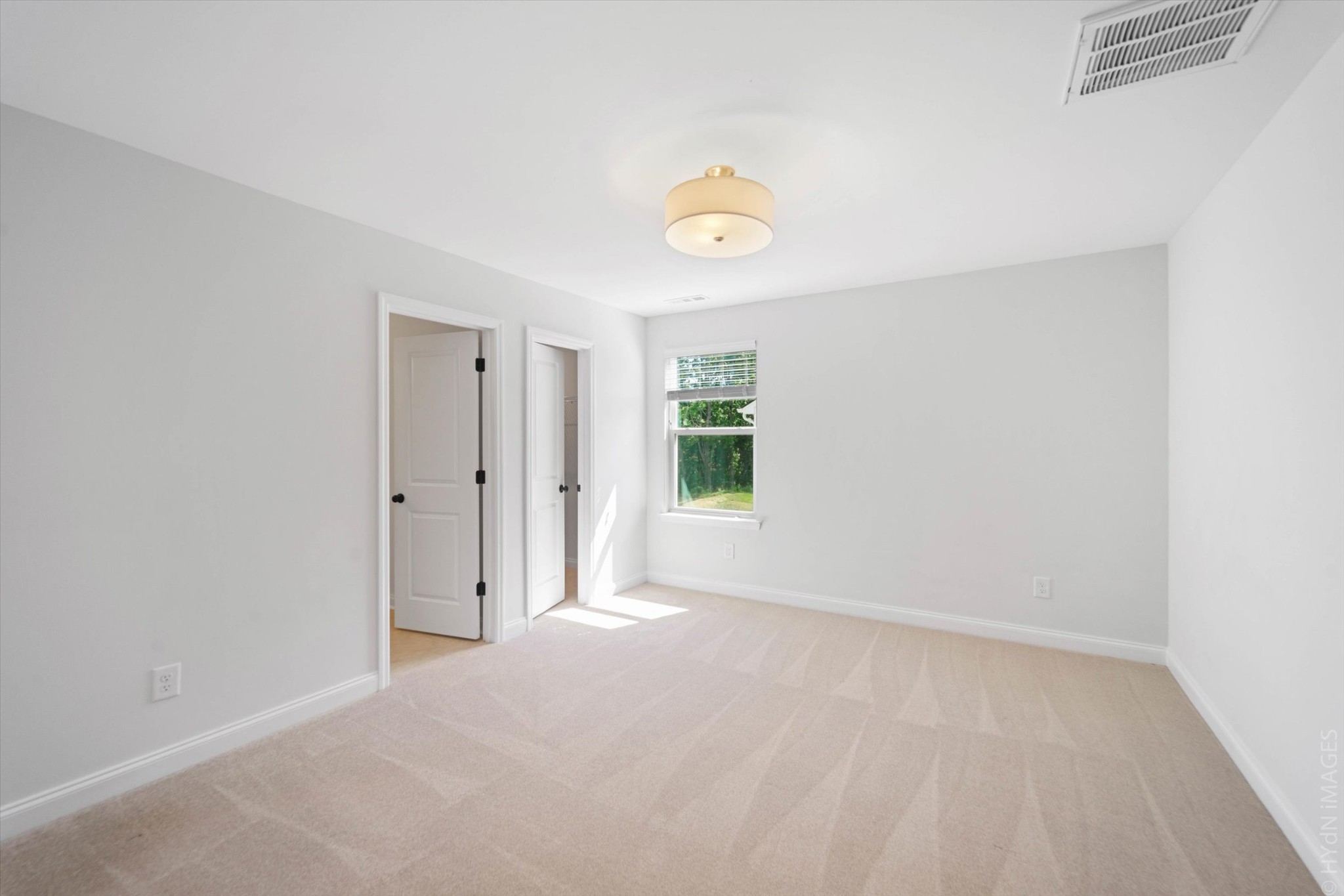 88 Remington Road Lebanon, TN 37090 - Photo 32 of 50 an empty room with a window
