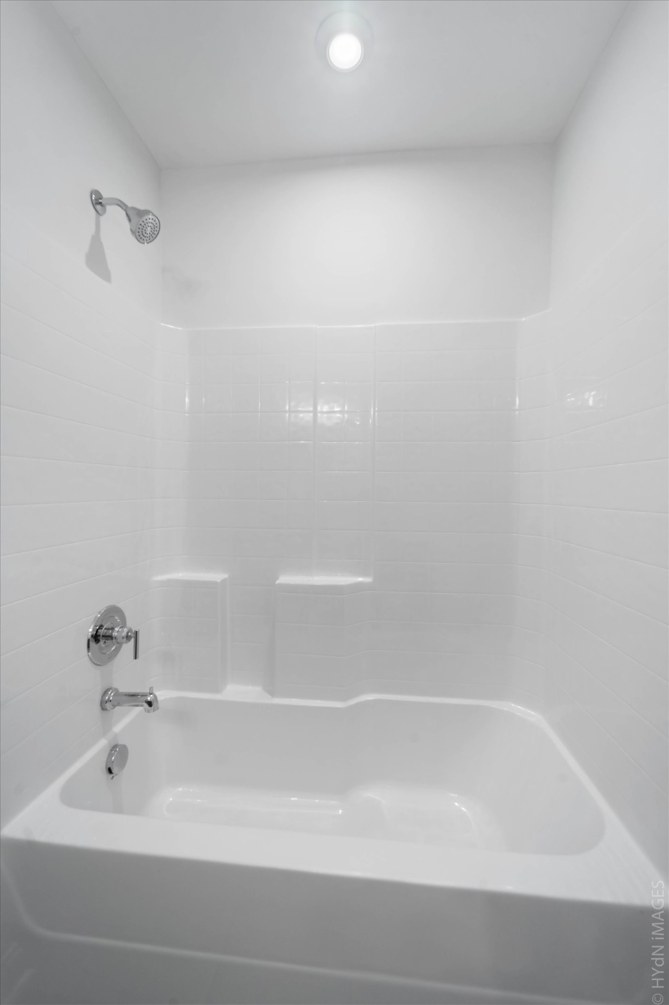 88 Remington Road Lebanon, TN 37090 - Photo 35 of 50 a close up of a bathtub in a bathroom