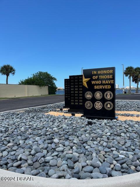 2241 Nottingham Road South Daytona, FL 32119 - Photo 54 of 61 South Daytona Monument Signs