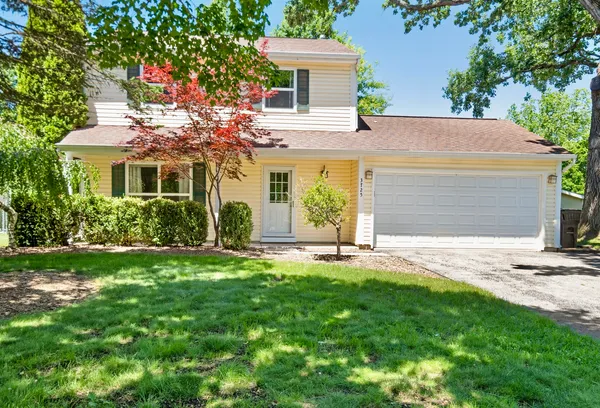 $320,000 | 3725 Newport Drive, Island Lake, IL 60042