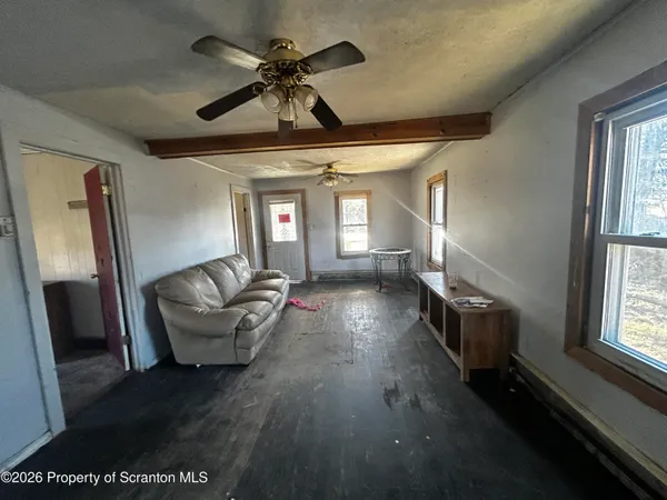 $49,900 | 1900 Greenfield Road, Jermyn, PA 18433