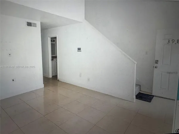 an empty room with a empty space