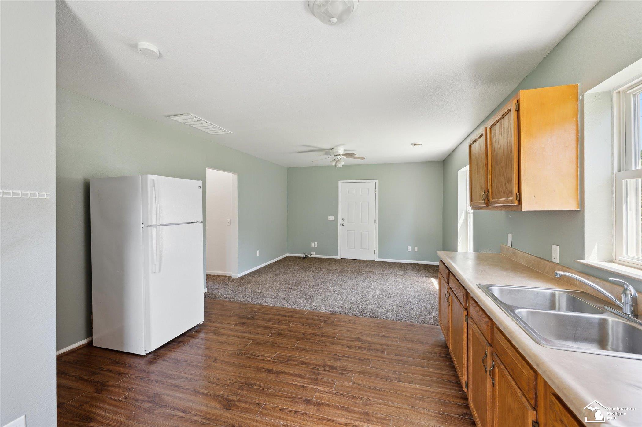 1107 West Temperance Road Temperance, MI 48182 - Photo 14 of 28