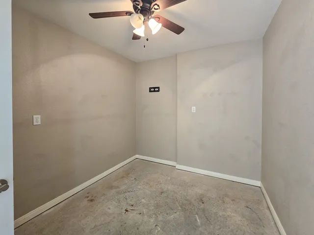 $2,300 | 3100 75th Street, Unit 11, Galveston, TX 77551