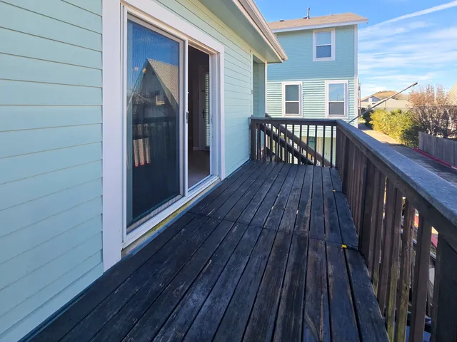 $2,300 | 3100 75th Street, Unit 11, Galveston, TX 77551