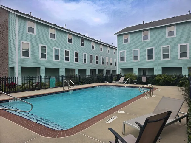 $2,300 | 3100 75th Street, Unit 11, Galveston, TX 77551
