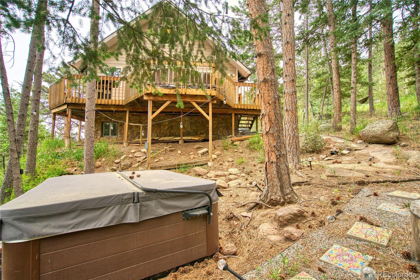 97 Moose Road Lyons, CO 80540 - Photo 18 of 25 Gallery Image 18