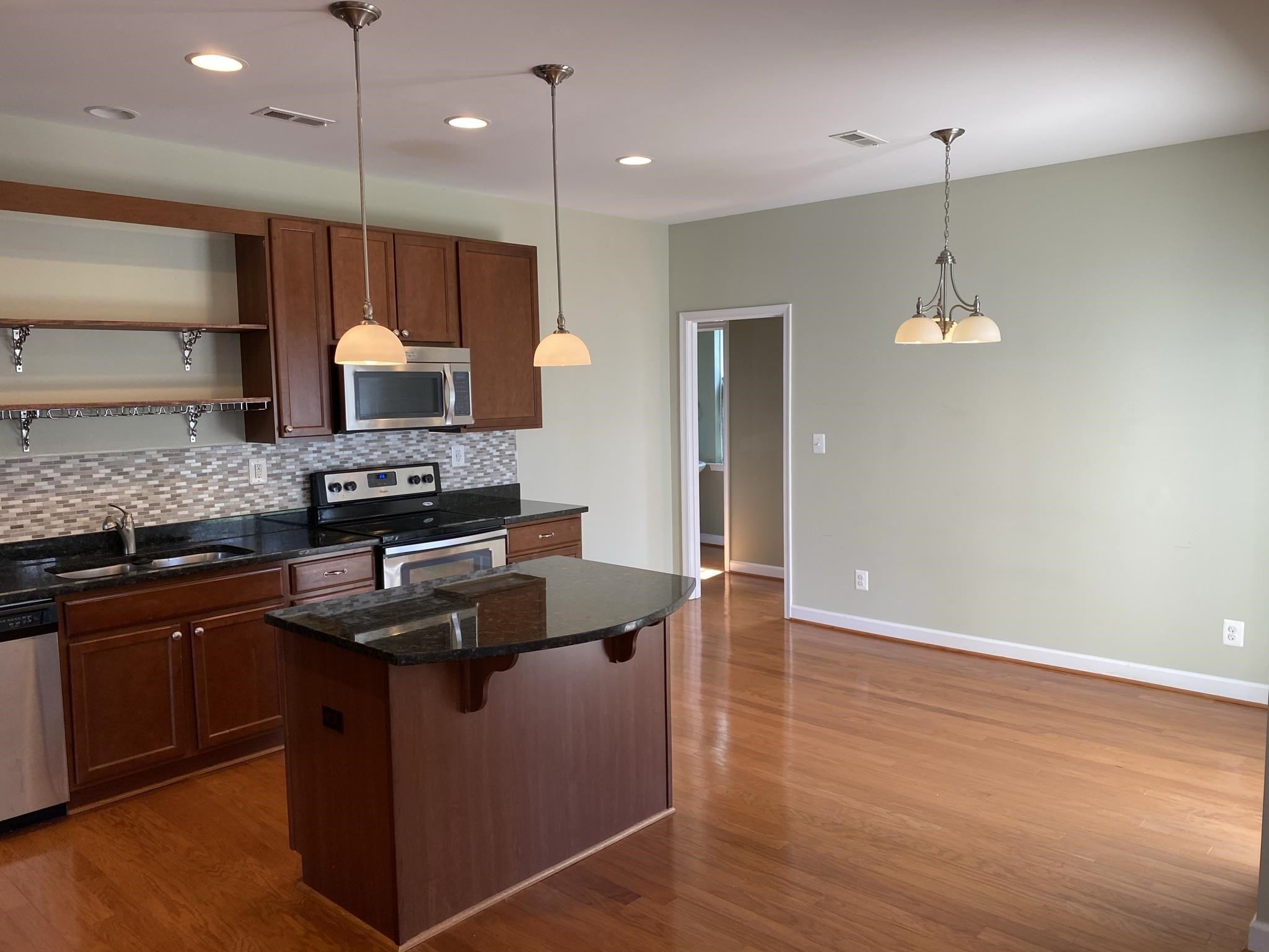 907 Battery Road Waynesboro, VA 22980 - Photo 8 of 36 Gallery Image 8