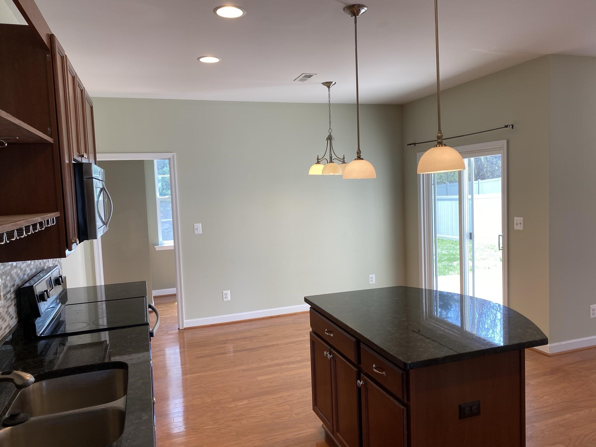907 Battery Road Waynesboro, VA 22980 - Photo 9 of 36 Gallery Image 9