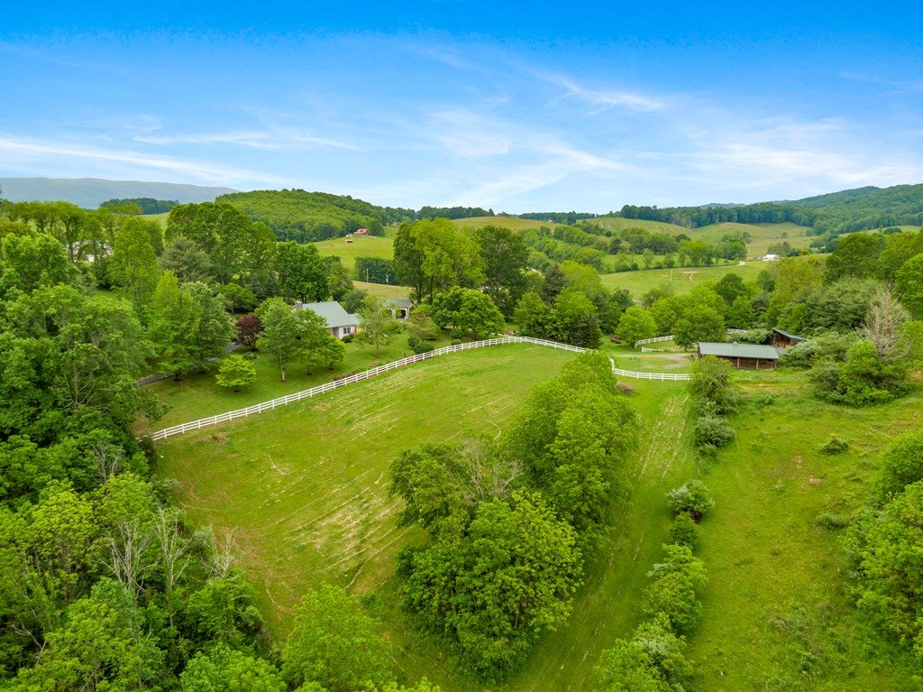227 Dutton Hollow Road Rural Retreat, VA 24368 - Photo 19 of 81 Gallery Image 19