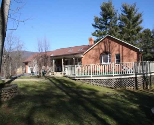 5090 Dan Robin Road Salem, VA 24153 - Photo 2 of 6 Back of Home