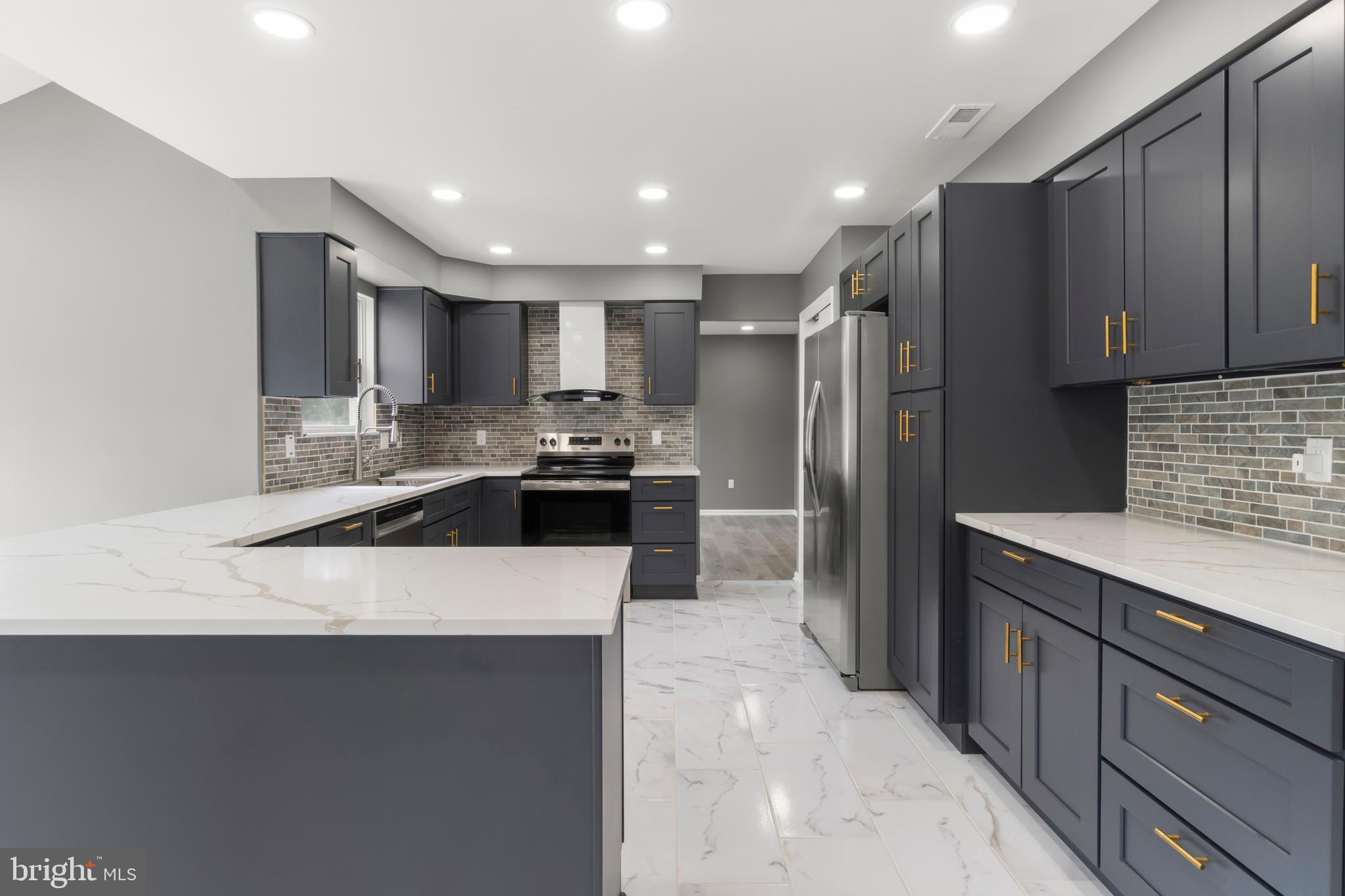 105 Rabbit Run Road Sewell, NJ 08080 - Photo 16 of 46