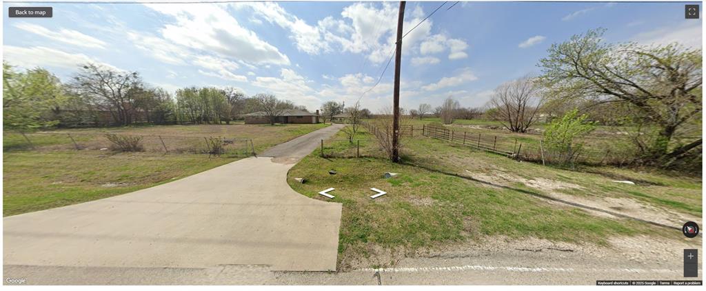 9517 Merritt Road Rowlett, TX 75089 - Photo 3 of 4 a view of a garden