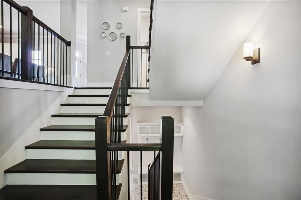 692 Drewry Street Northeast Atlanta, GA 30306 - Photo 3 of 25 a view of entryway