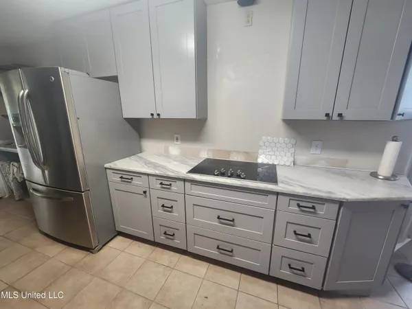 $1,975 | 13349 Lorraine Road, Biloxi, MS 39532