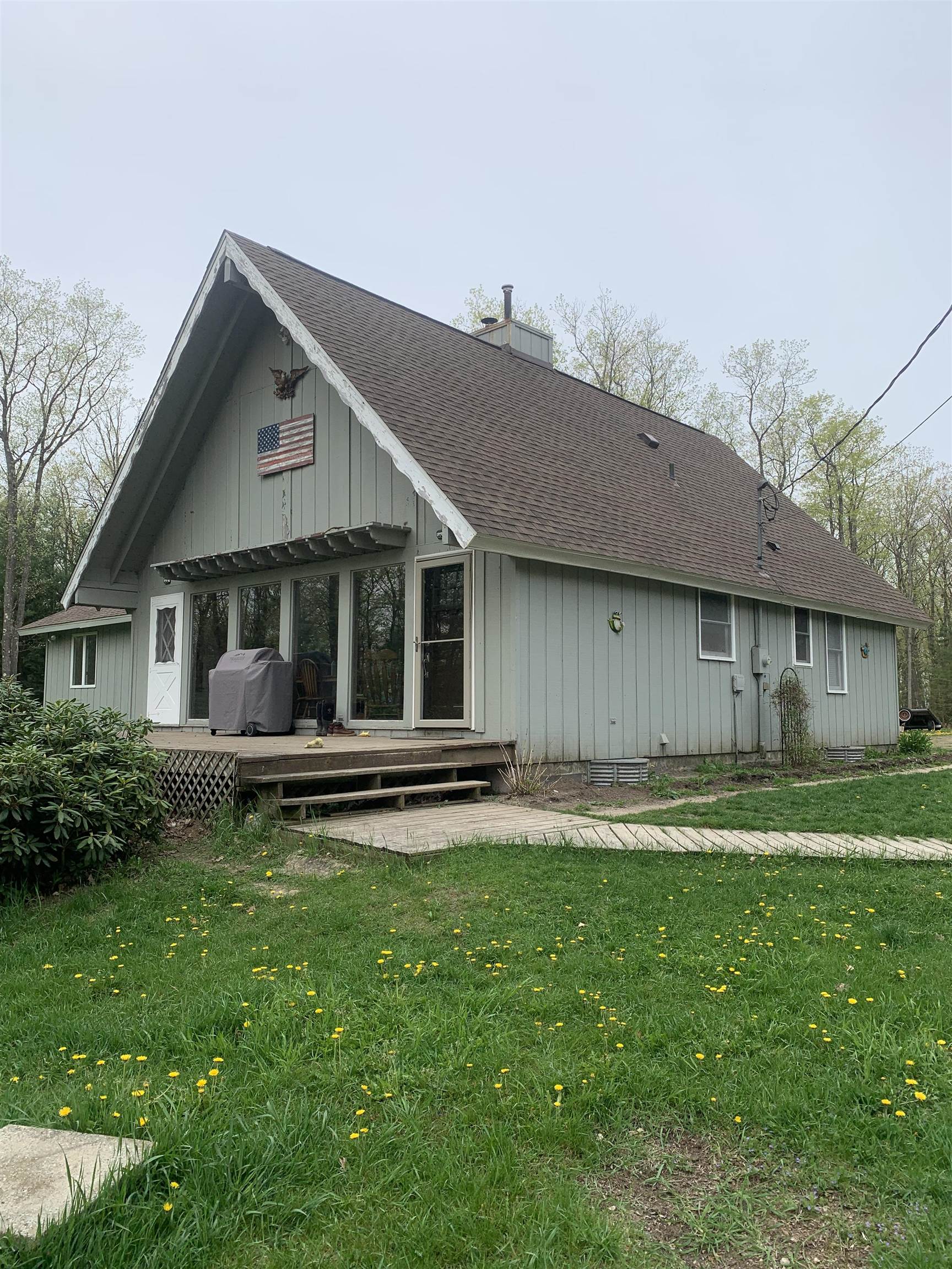 8167 North Loxley Road Roscommon, MI 48653 - Photo 2 of 32 1910958-1.JPG
