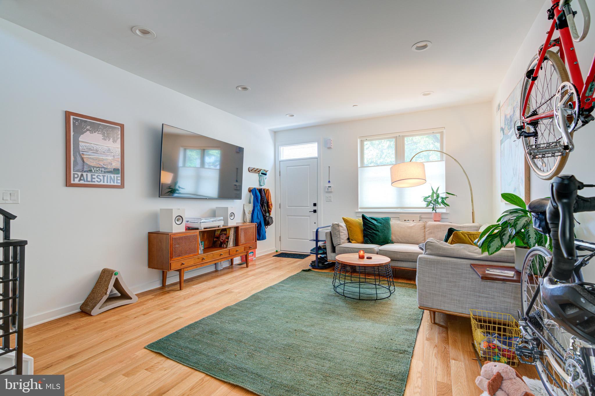 2606 Reed Street Philadelphia, PA 19146 - Photo 7 of 38