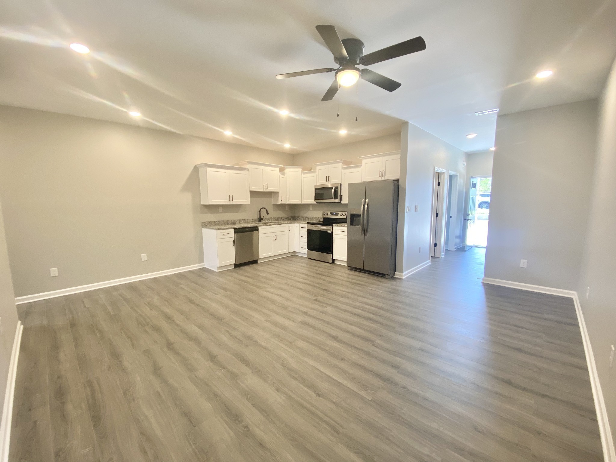 1289 Bluebird Road, Unit 1289 Lebanon, TN 37087 - Photo 10 of 21 Living room/kitchen area