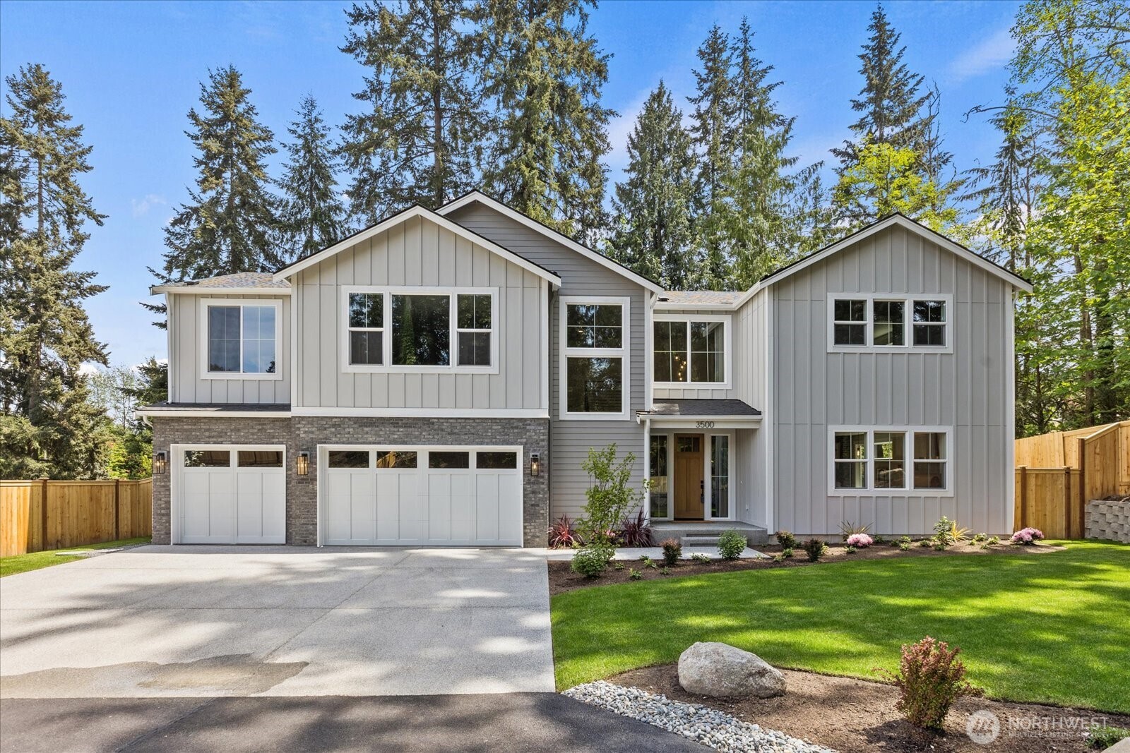 3500 Alaska Road Brier, WA 98036 - Photo 1 of 40