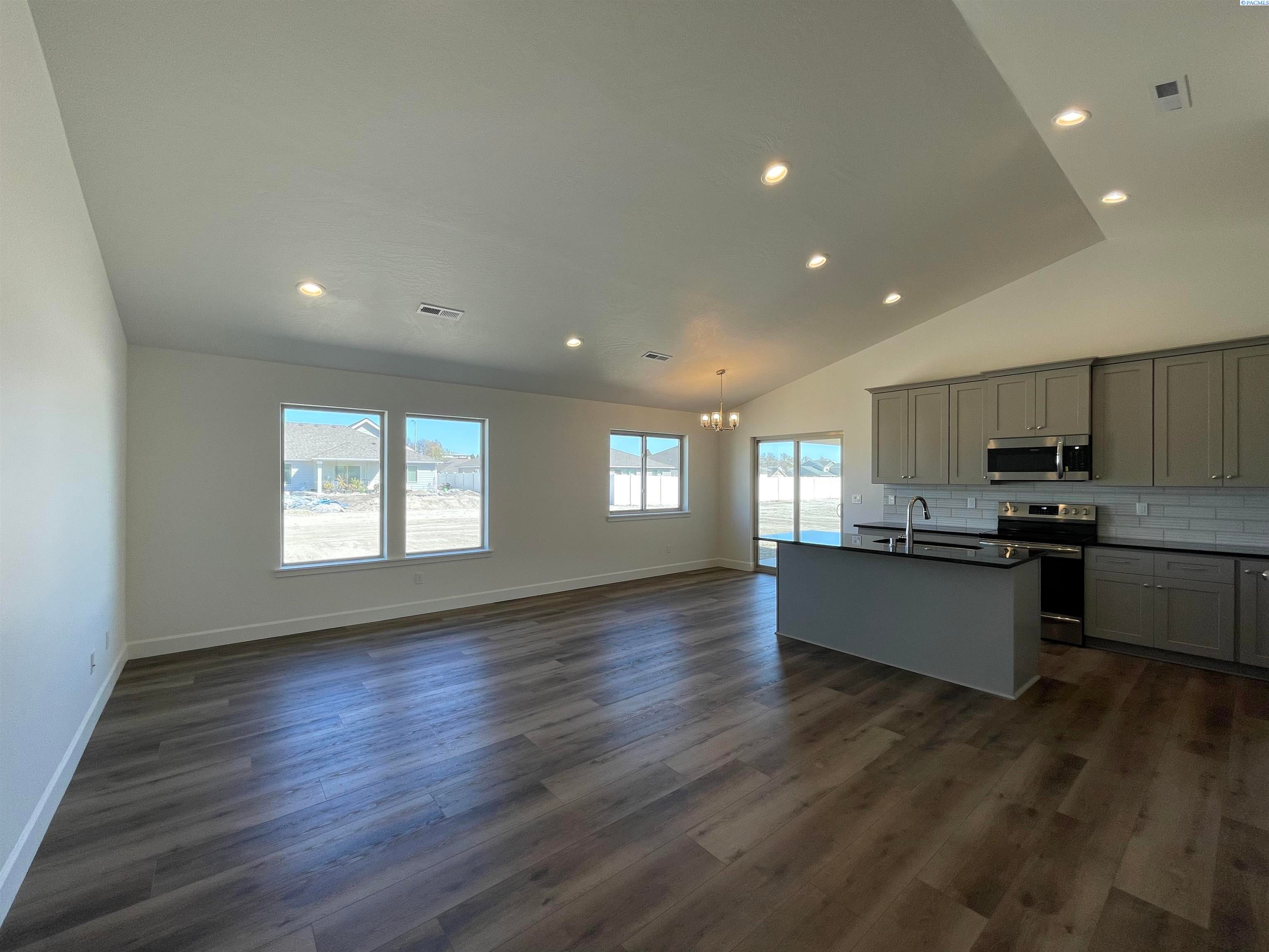 1606 Kendall Road Benton City, WA 99320 - Photo 5 of 18 Gallery Image 5