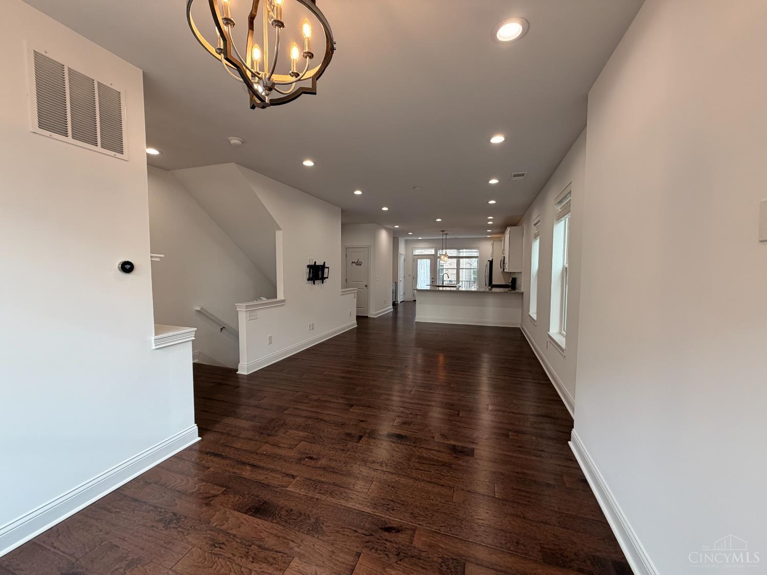 540 Slack Street Cincinnati, OH 45202 - Photo 3 of 36