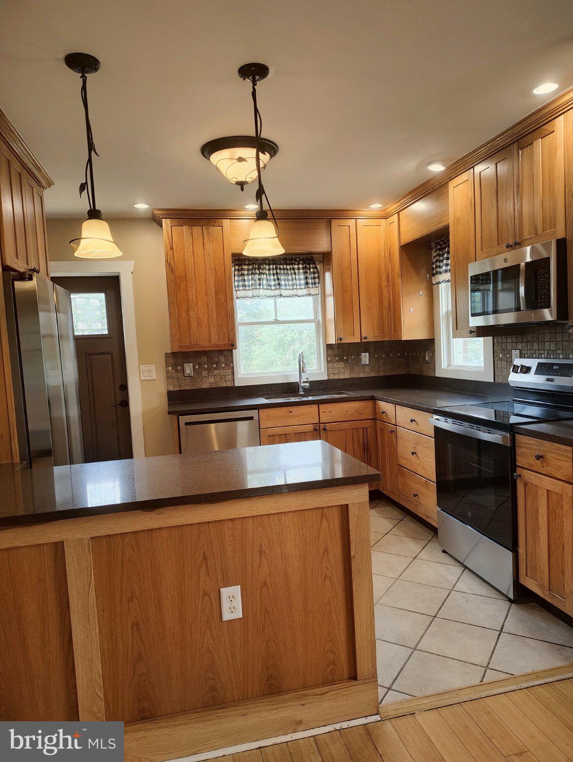 2764 Strasburg Road Front Royal, VA 22630 - Photo 7 of 16 Kitchen