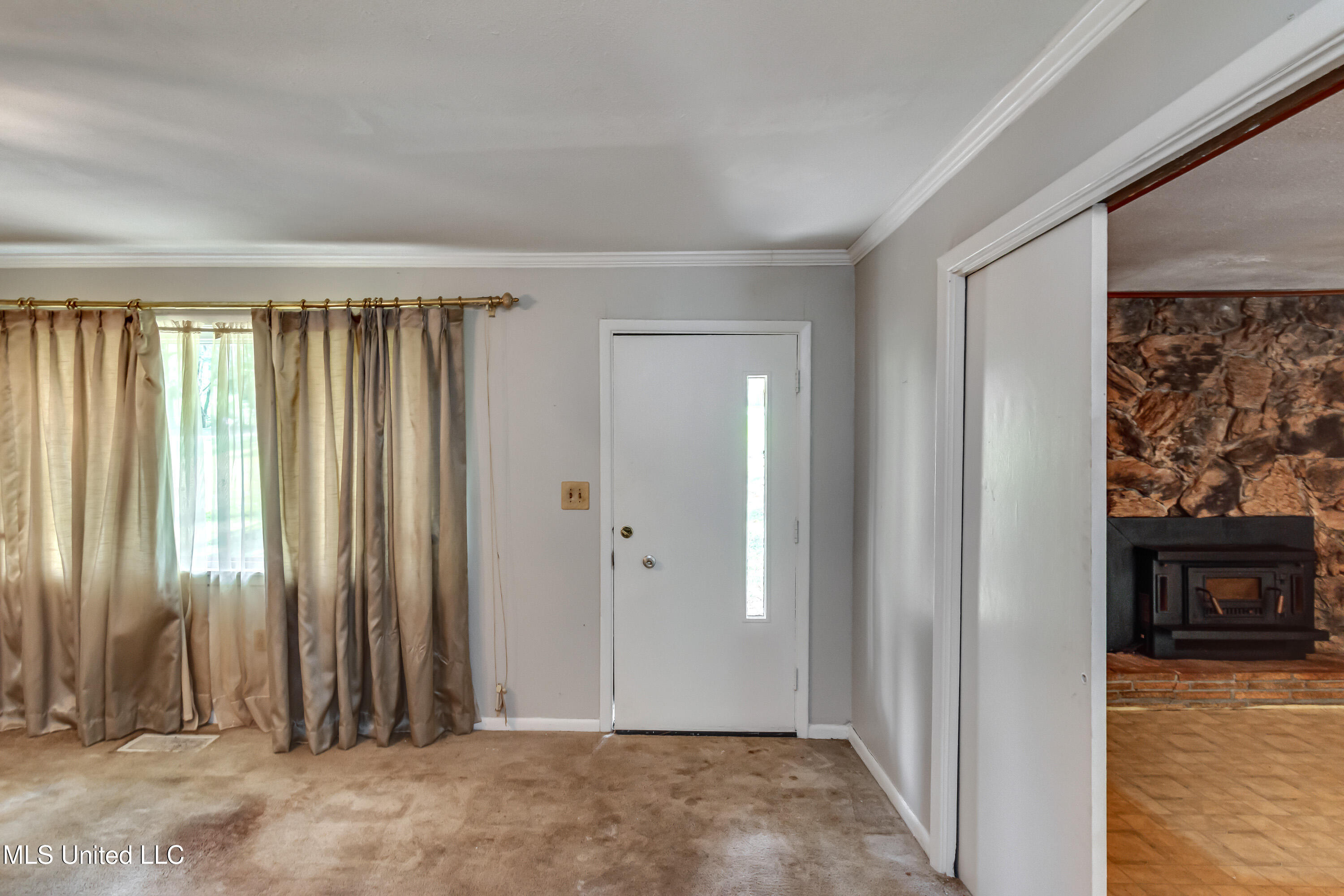 415 Sylvan Trail Jackson, MS 39209 - Photo 18 of 74 Formal living room