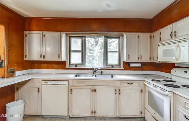 $40,000 | 415 Sylvan Trail, Jackson, MS 39209