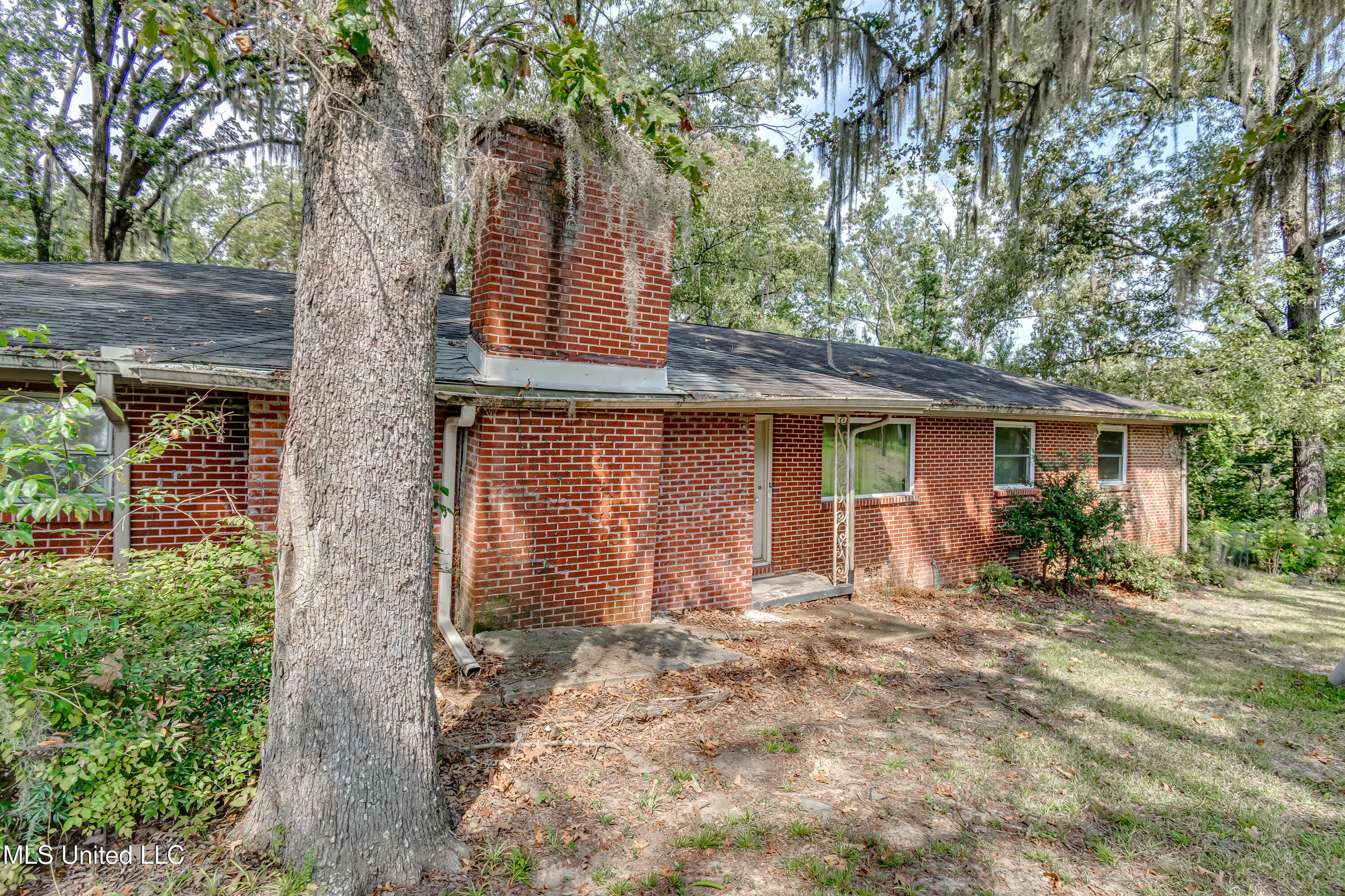 415 Sylvan Trail Jackson, MS 39209 - Photo 55 of 74 Front of house