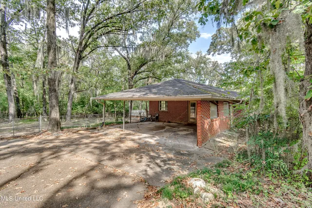 $40,000 | 415 Sylvan Trail, Jackson, MS 39209