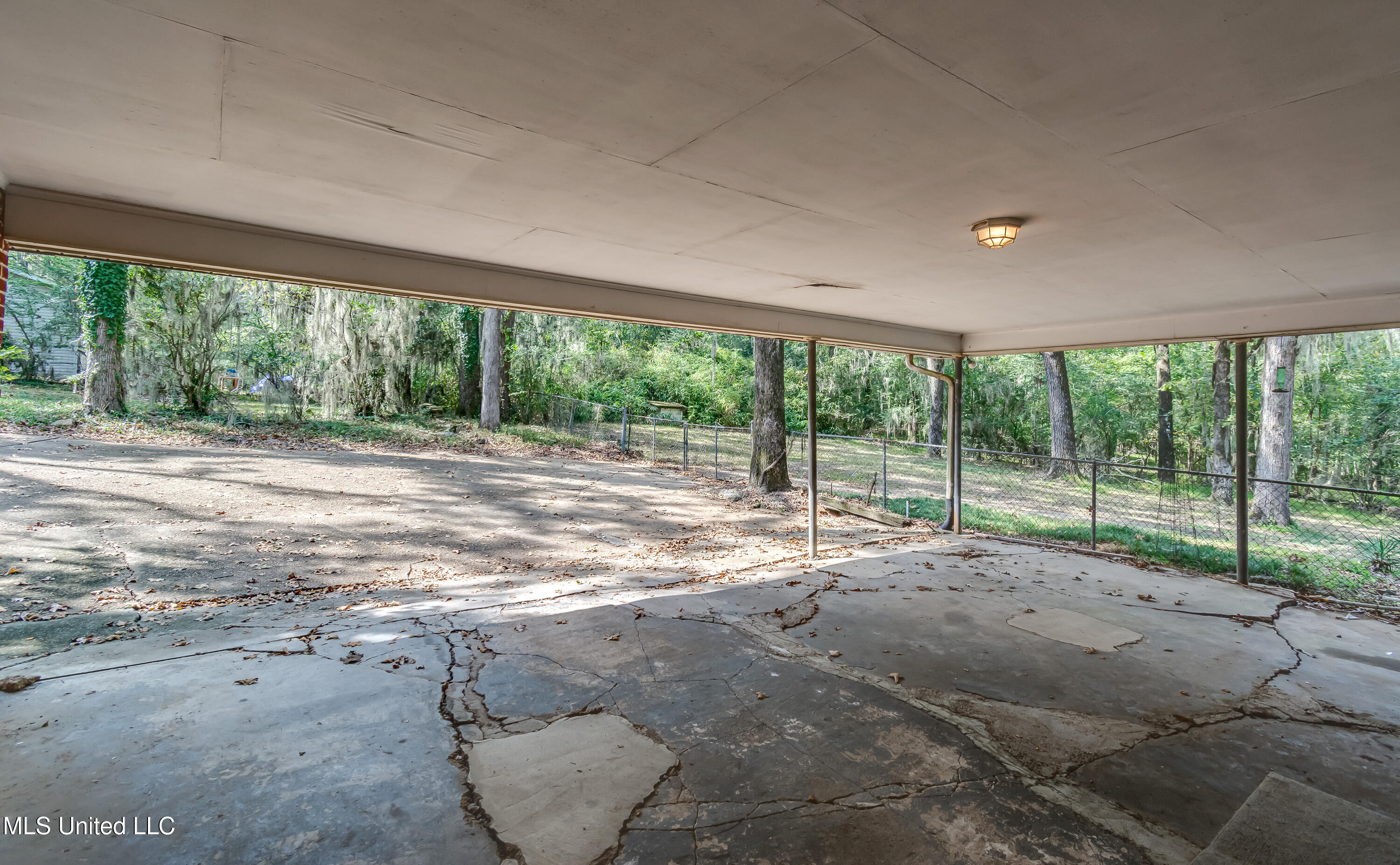 415 Sylvan Trail Jackson, MS 39209 - Photo 59 of 74 Carport