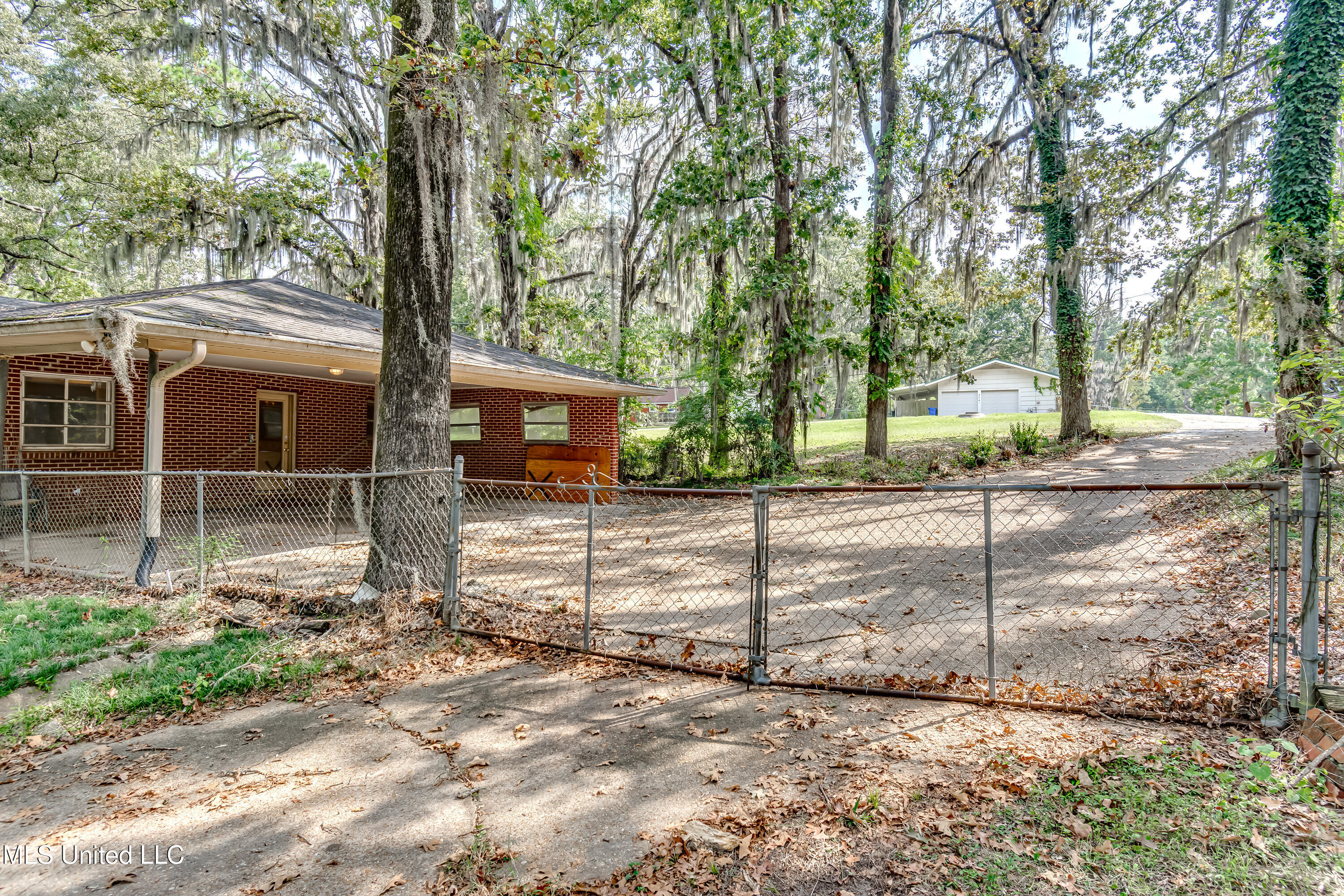 415 Sylvan Trail Jackson, MS 39209 - Photo 62 of 74 Backyard
