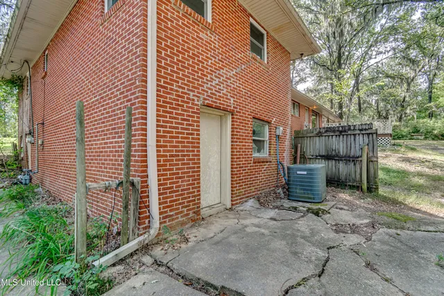 $40,000 | 415 Sylvan Trail, Jackson, MS 39209