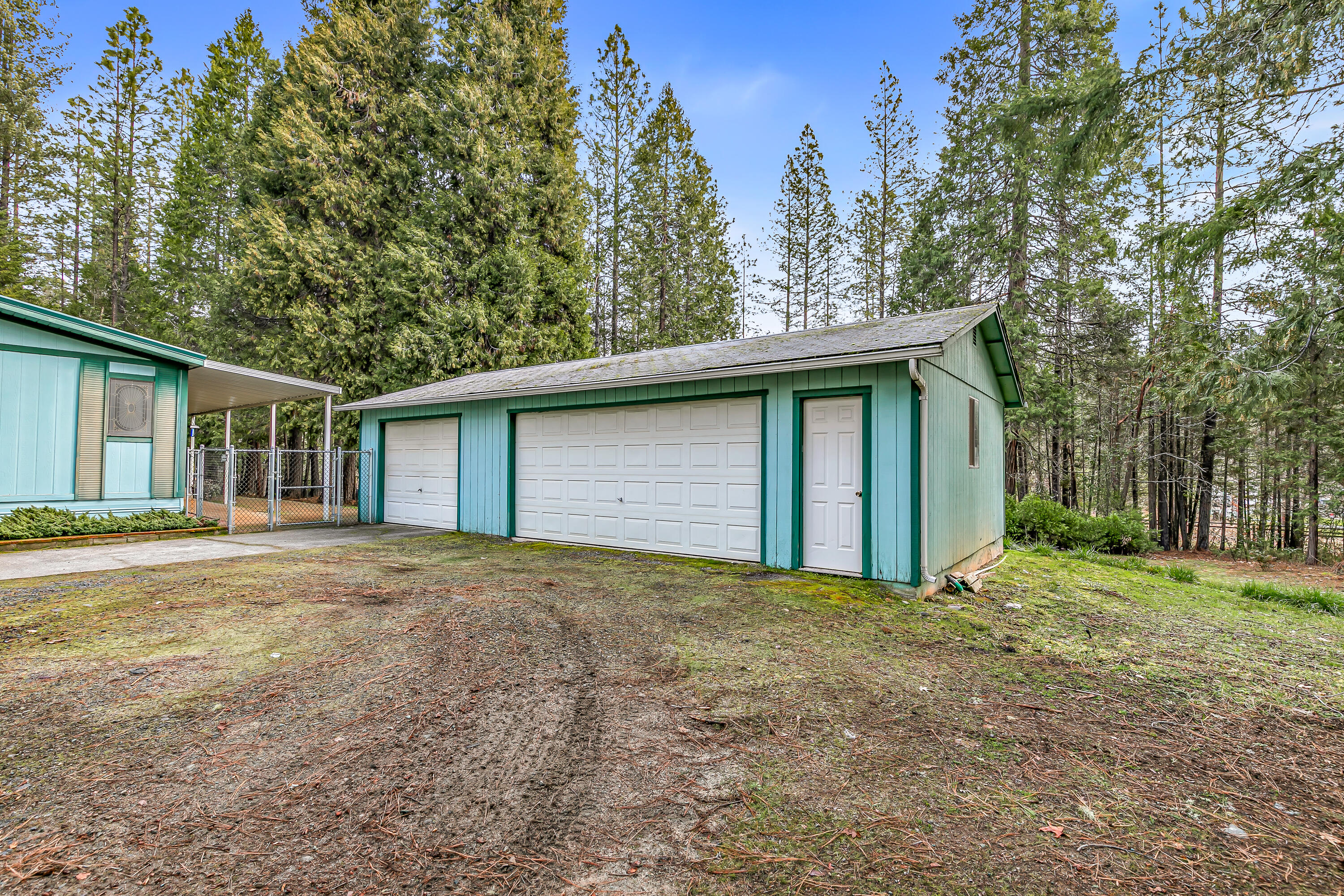 3610 Pleasant Creek Road Rogue River, OR 97537 - Photo 35 of 110 House 1- Garage