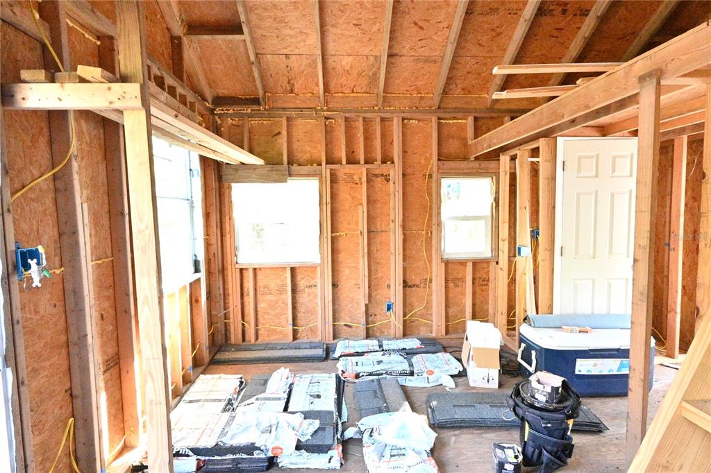 22205 North County Road 349 O'Brien, FL 32071 - Photo 68 of 68 a living room with furniture and large windows