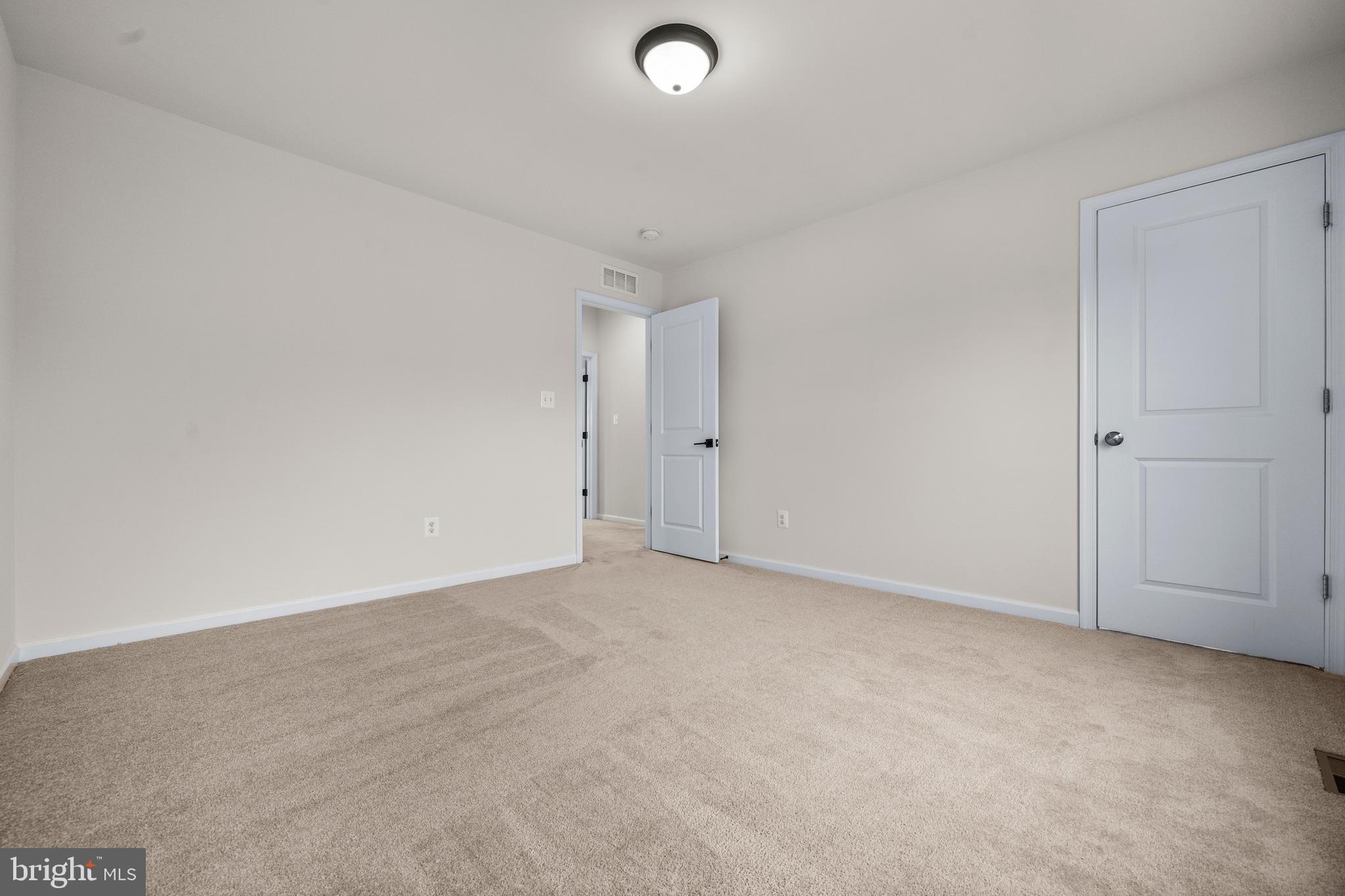 9516 Kimbleton Hall Loop Manassas Park, VA 20111 - Photo 18 of 51 a view of an empty room