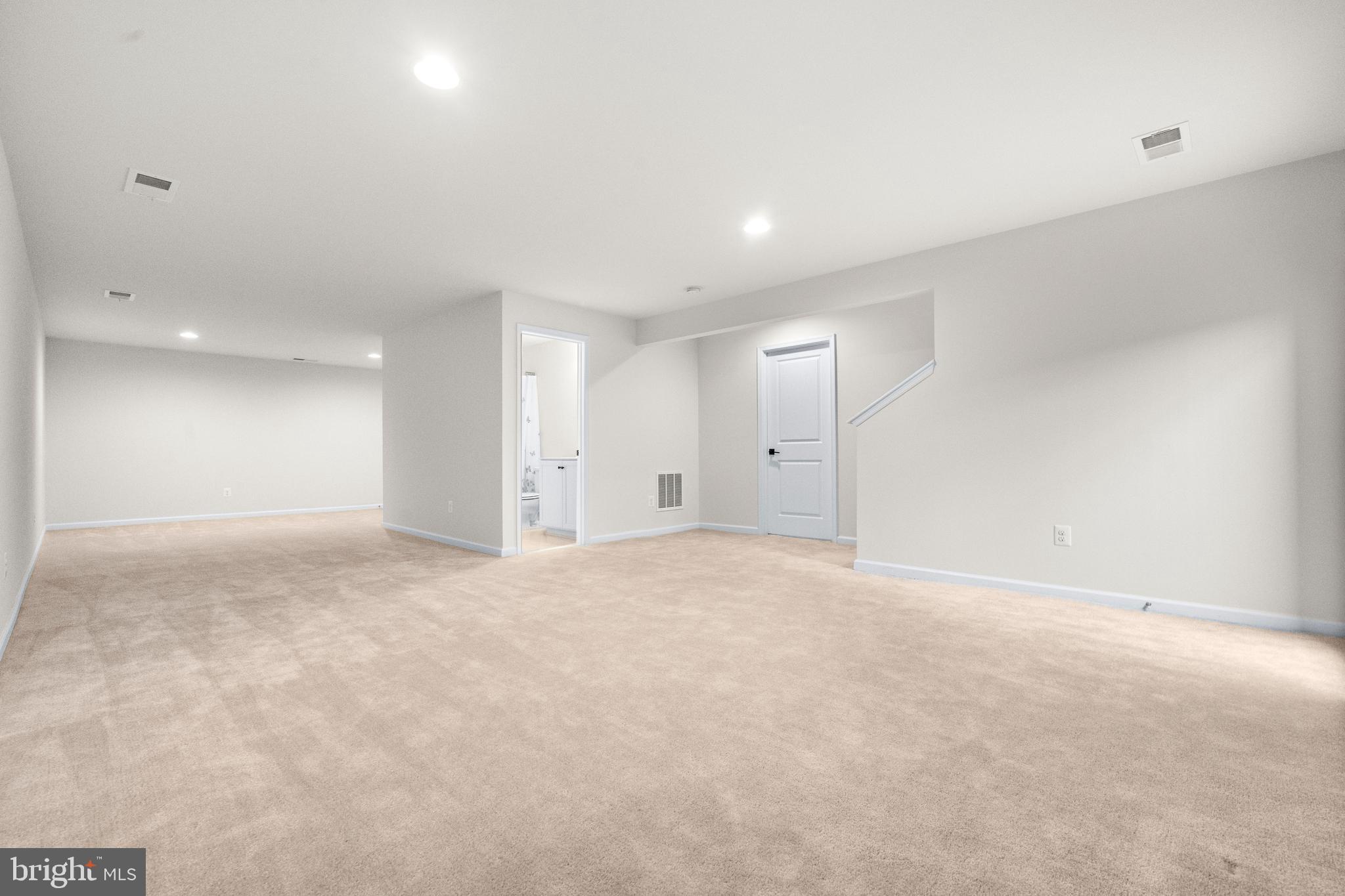 9516 Kimbleton Hall Loop Manassas Park, VA 20111 - Photo 33 of 51 a view of an empty room