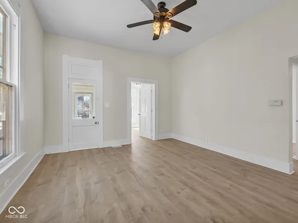 $1,350 | 252 West South Street, Shelbyville, IN 46176