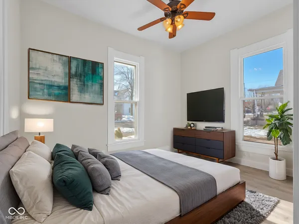 $1,350 | 252 West South Street, Shelbyville, IN 46176