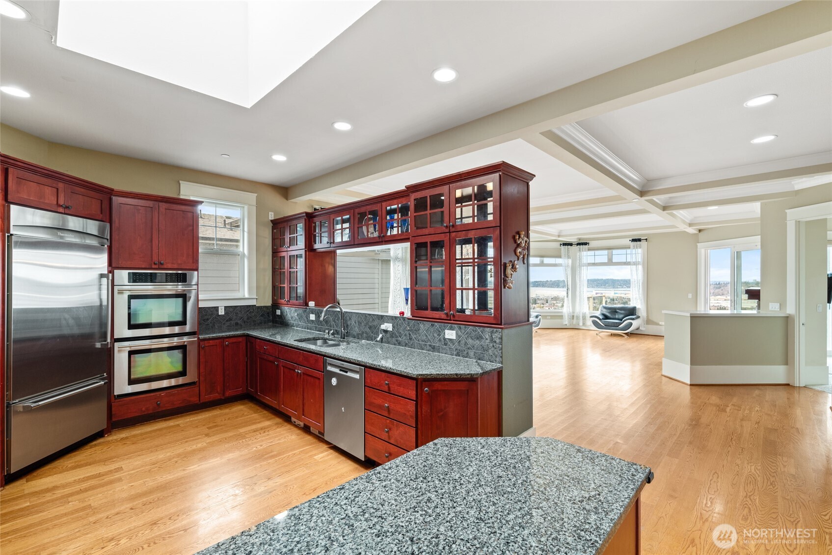 1518 South 5th Place Renton, WA 98057 - Photo 5 of 32 Gallery Image 5