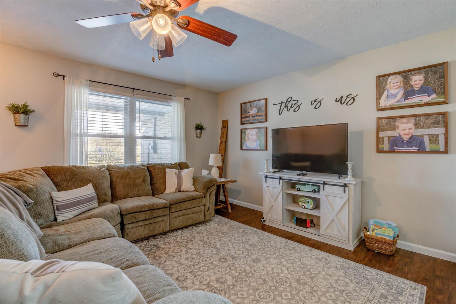 3323 Harris Road Hamilton, OH 45013 - Photo 5 of 32