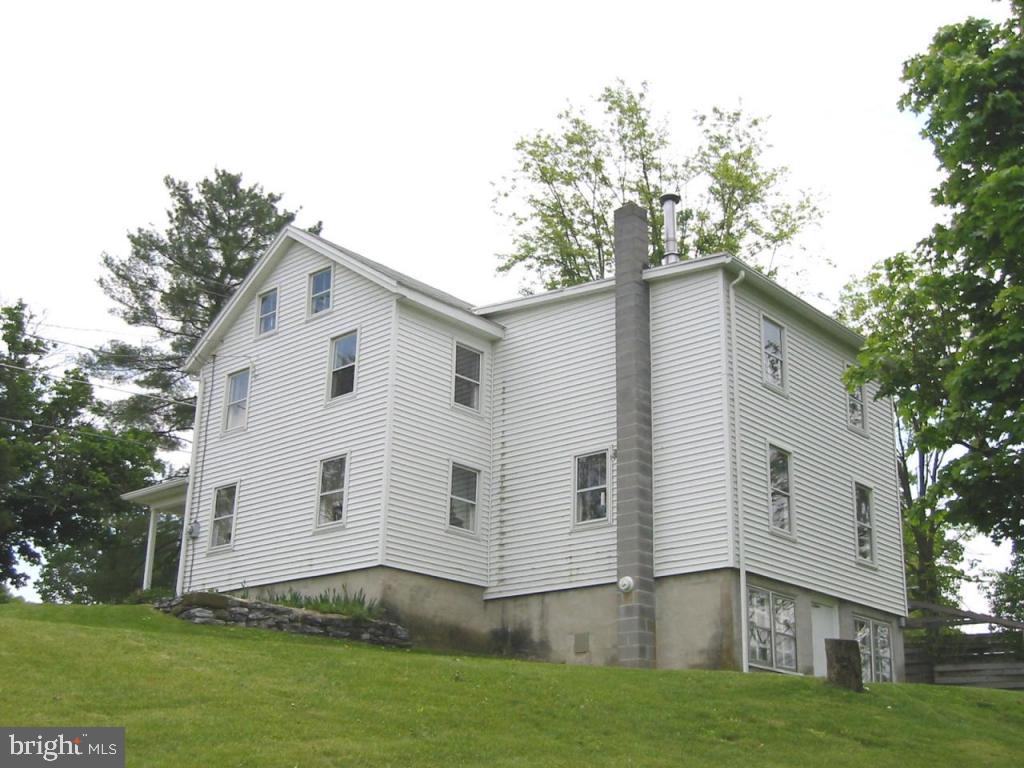 526 Hackman Road Lititz, PA 17543 - Photo 3 of 7