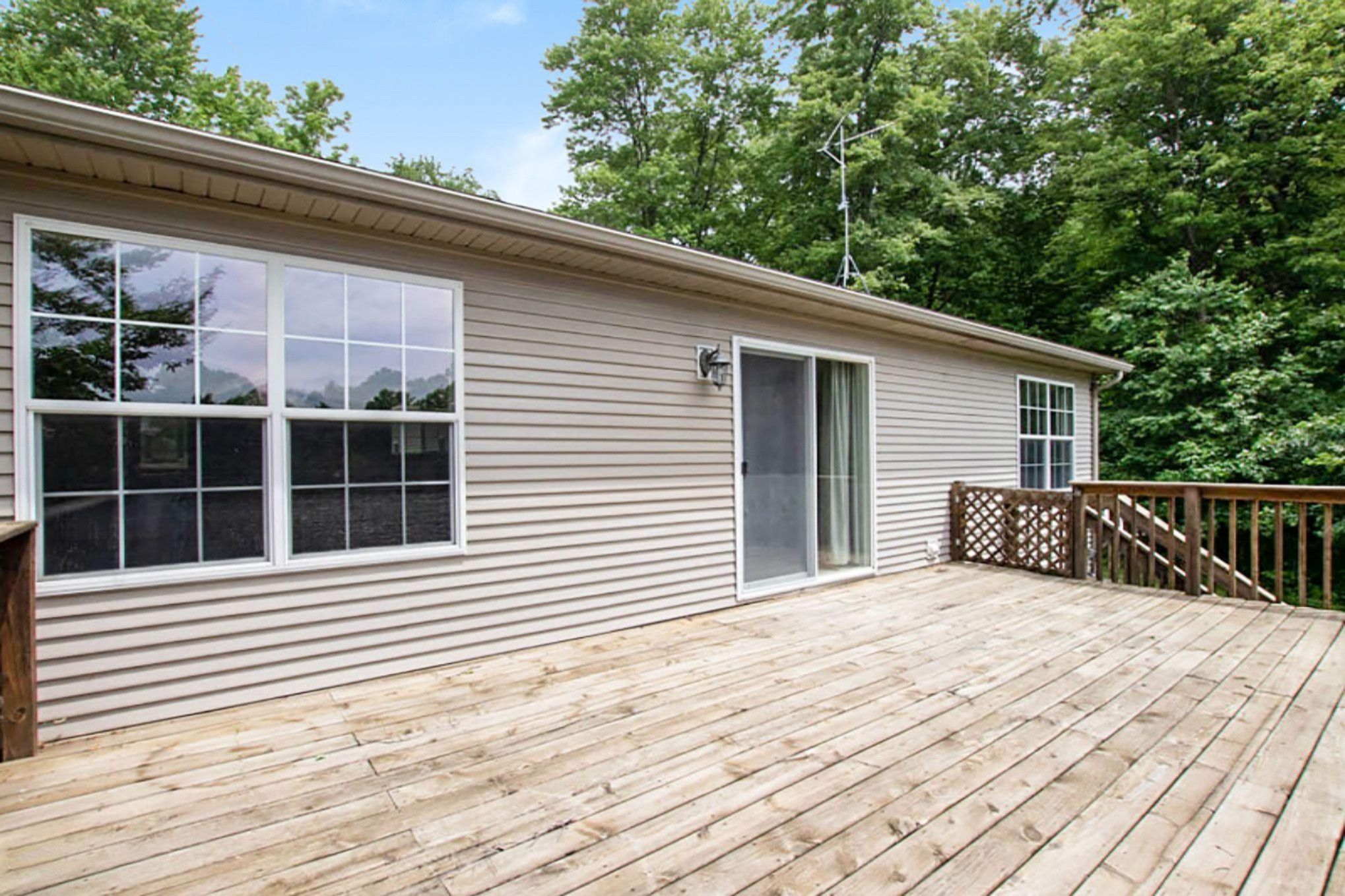 10354 North Backus Road Lakeview, MI 48850 - Photo 12 of 39 deck