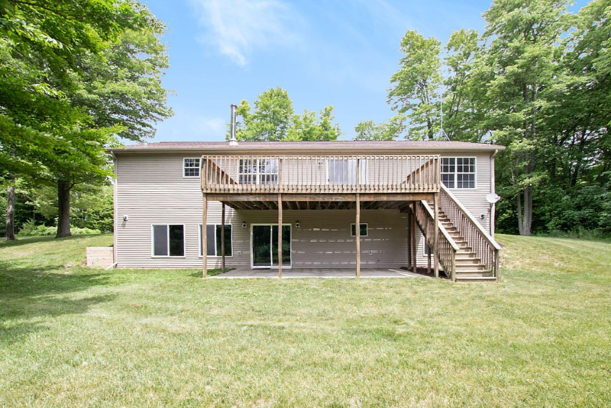 10354 North Backus Road Lakeview, MI 48850 - Photo 31 of 39 back of house3
