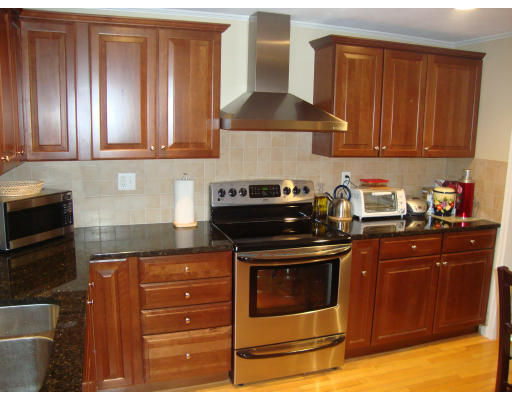 8 Helen Road Braintree, MA 02184 - Photo 9 of 14 Gallery Image 9