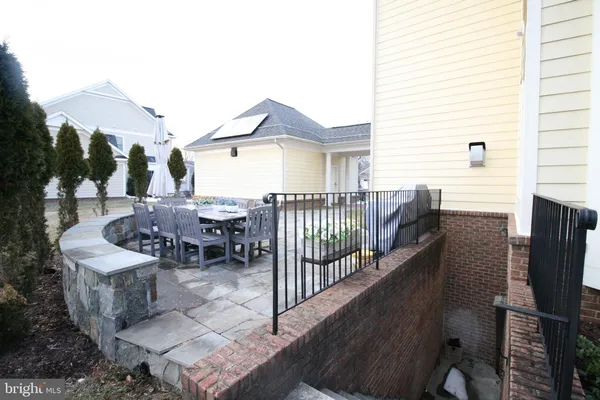 $2,100 | 102 Bullard Circle, Rockville, MD 20850
