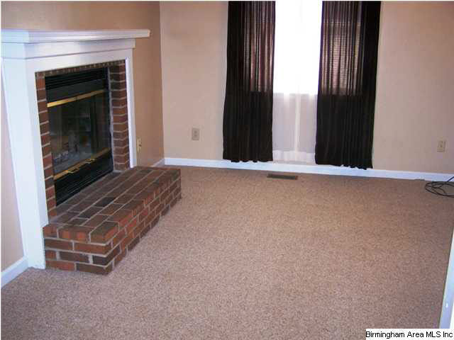 1740 Roundhill Road Weaver, AL 36277 - Photo 4 of 32