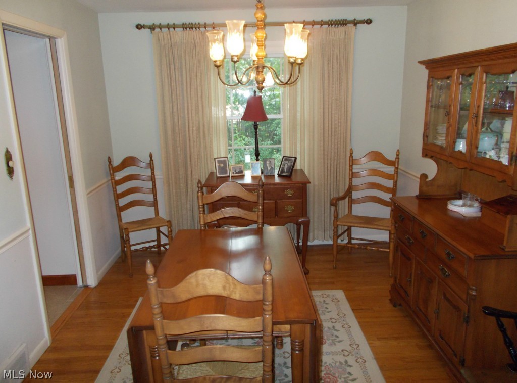 4752 Dorshwood Road Cleveland, OH 44121 - Photo 2 of 15