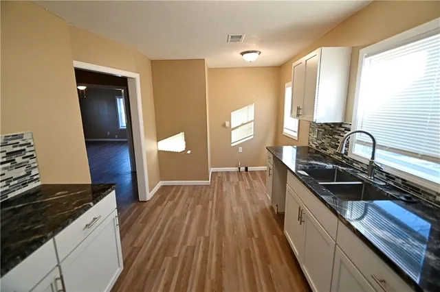 $199,900 | 11505 Grandview Road, Kansas City, MO 64137